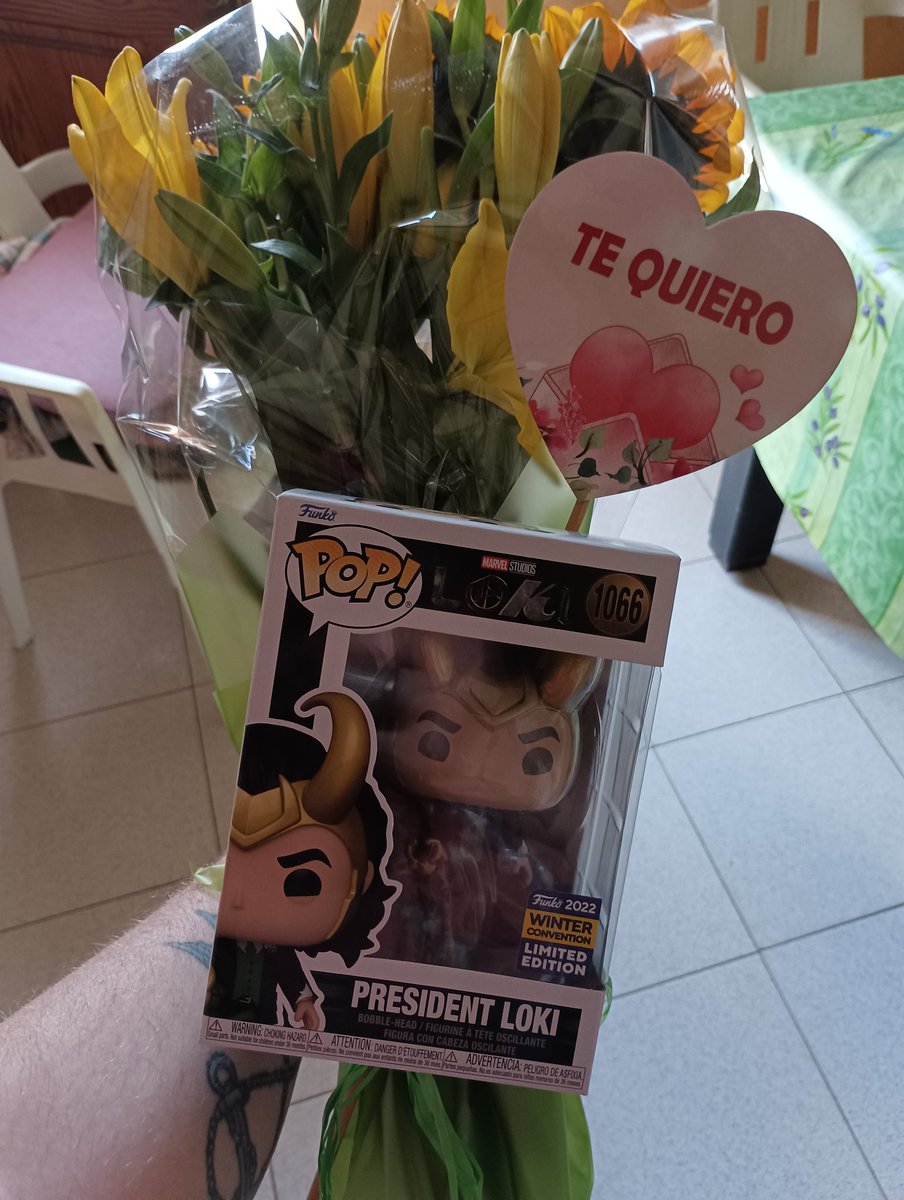 corymrtnz's tweet photo. Sigo sin superar el pedazo de ramo que me regaló mi novio 🥺😍❤️‍🩹💖 https://t.co/dcaImelOgI