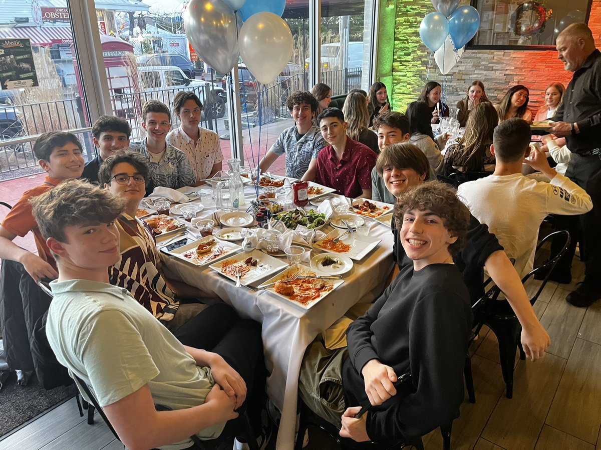 What a wonderful way to wrap up the Varsity swim season! <a href="/osdAthleticdept/">OSD Athletics, Physical Education and Health</a> <a href="/OSchoolsPR/">Oceanside School District #OSD_NY</a>