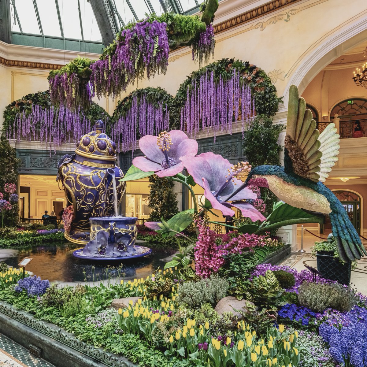Captivated by the wonderful world of 'Tea and Tulips' in our Conservatory & Botanical Gardens. Savor the sweetness of spring with Bellagio At Home's fragrance 'Tea Garden' at spr.ly/6015ZBm9T.