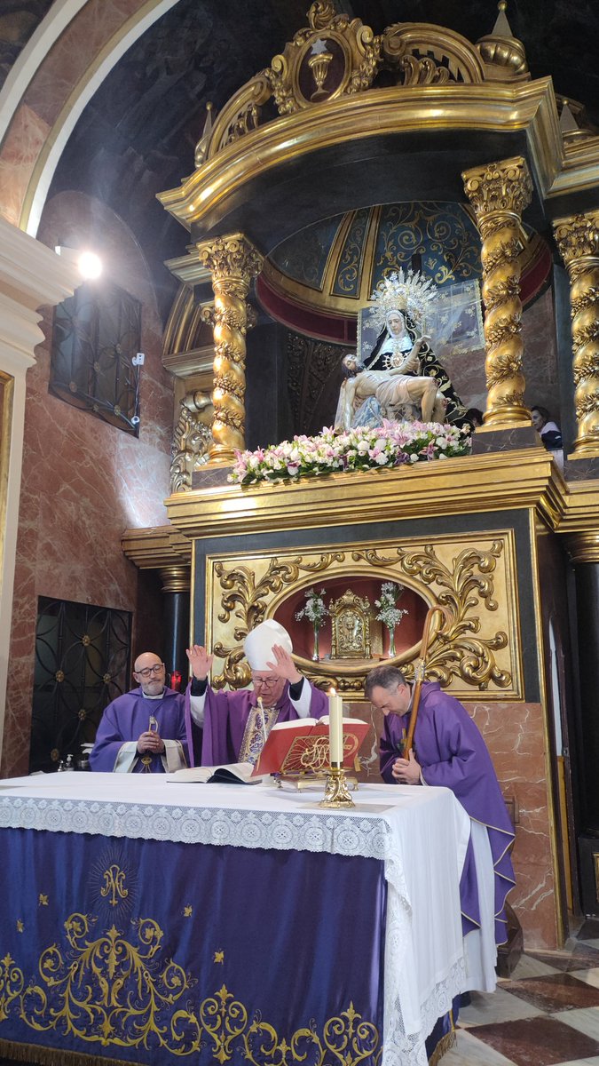 ✝️ Comenzamos la Semana Santa: Procesión de la Borriquilla hoy #DomingodeRamos en #Huete con los niños como protagonistas, y el Viernes de Dolores celebramos la Patrona de la Provincia de #Cuenca, la Virgen de las Angustias en su Santuario.