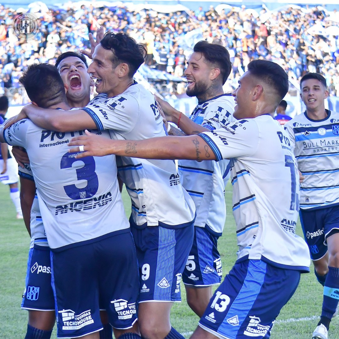 El gol de José Alberto Barreto para dar vuelta el partido a los 14 del segundo tiempo. El entrerriano recibió un regalo defensivo y no perdonó ante el achique de Nereo Champagne. El Candombero era mucho más y ya diez contra diez demostraba en el resultado su superioridad. Cuarto