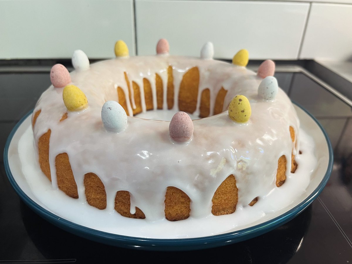ShipsLadyG's tweet photo. Not Simnel Cake (because marzipan tastes awful) https://t.co/j2DOwDUl6q
