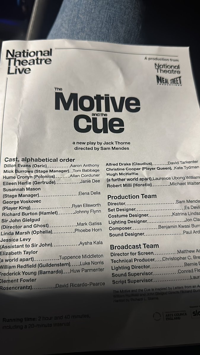 Really enjoyed this last night, excellent play and wonderfully played by the cast. 
#nationaltheatrelive