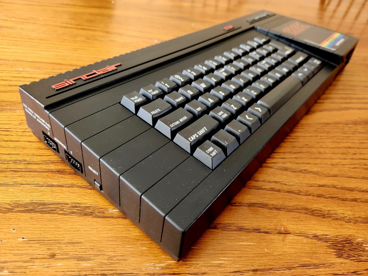 NYVintageMicros's tweet photo. I picked up this ZX Spectrum 128k +3, yesterday in a mix of things. It worked right out of the box.

#ZXSpectrum
#ZXSpectrum128k
#ZXSpectrum128kPlus3 https://t.co/Sb0L1x5azG