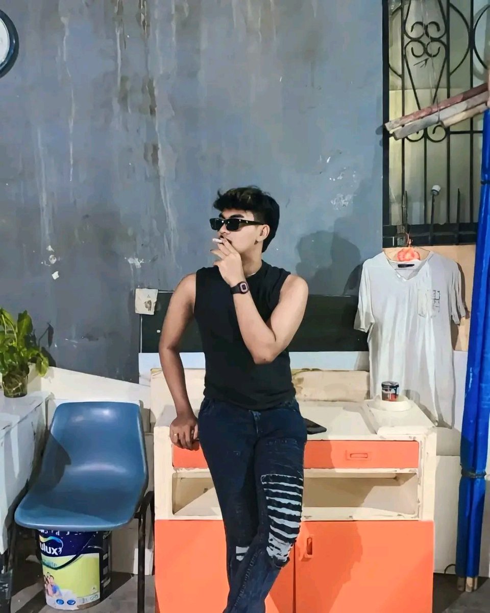 jaskuy12's tweet photo. Kngn badan yang duluu tanpa tatooo🥺 https://t.co/aVu0lofXNi