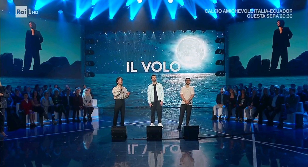 ilvoloversinte's tweet photo. @ilvolo #domenicain 

#screenvideo edit Il Volovers International

#IlVolo

#Capolavoro 

#AdAstra ✨✨✨ https://t.co/C81J0rPdHT