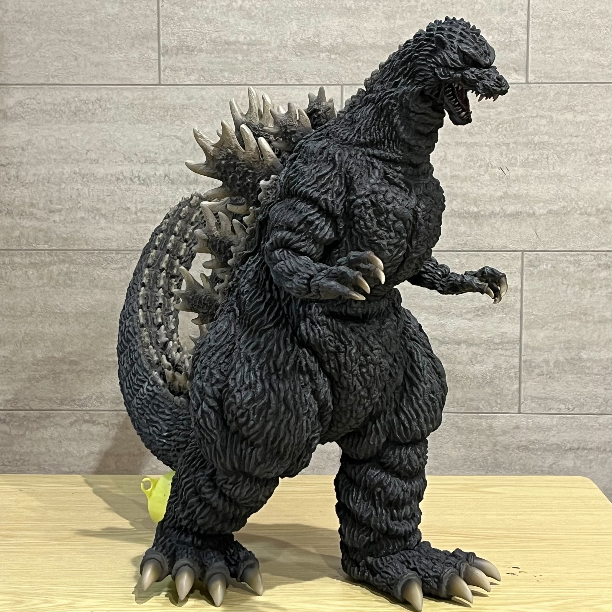 大戦争ゴジラレジンキット完成品です、間違えたら申し訳ございません。 ゴジラ（2023）」がレジンキットでT's Factoより登場！ アナログ