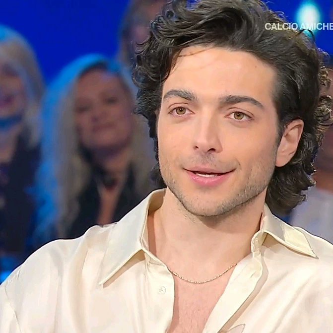 ilvoloversinte's tweet photo. @ilvolo #domenicain 

#screenvideo edit Il Volovers International

#IlVolo

#Capolavoro 

#AdAstra ✨✨✨ https://t.co/LGrRJAbHlv
