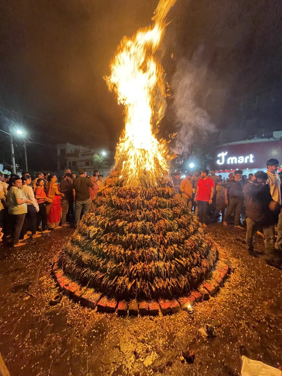 #HolikaDahan2024 
#HolikaDahan 🔥🙏