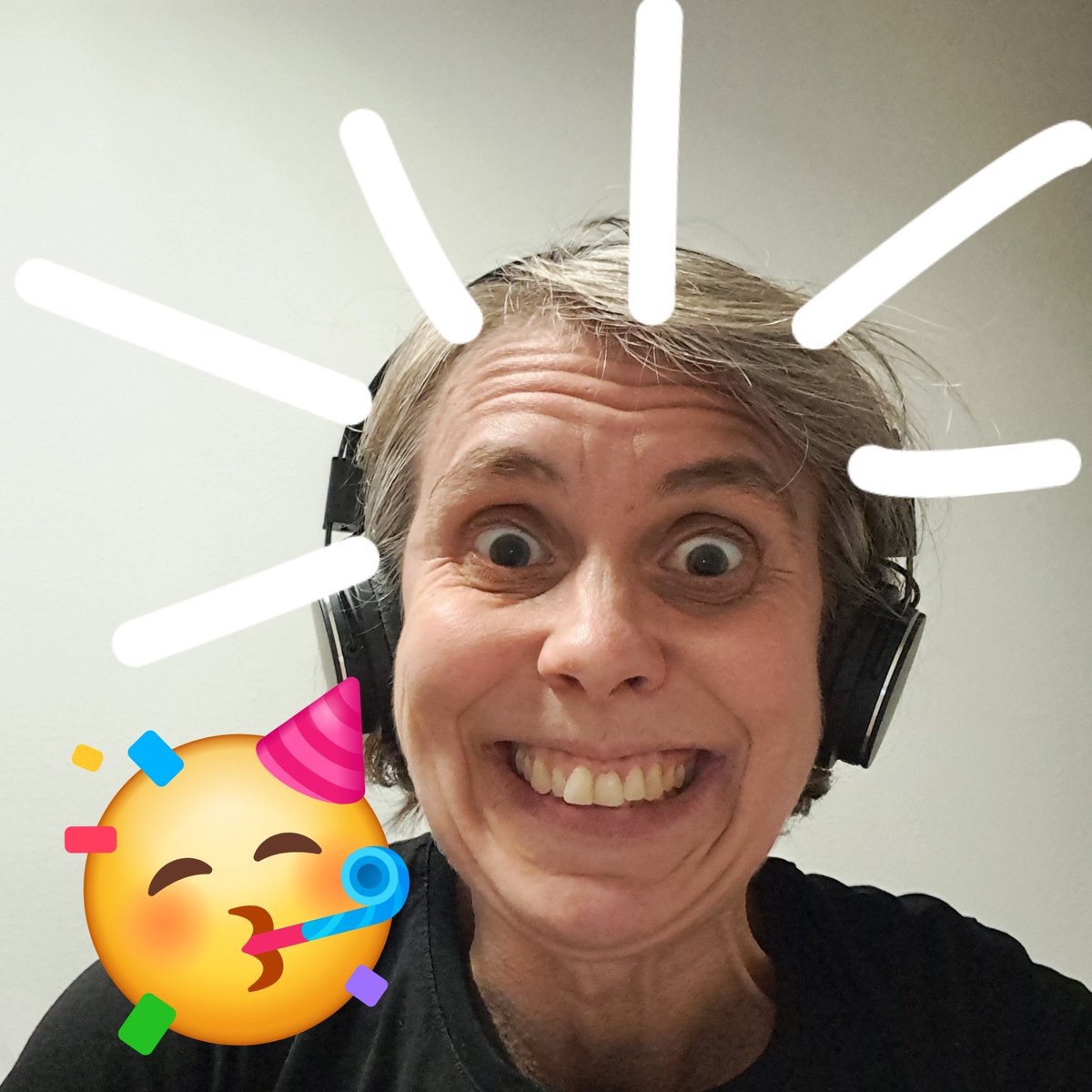 #FacePD , I don't want to loose my facial expression. #join <a href="/SalsbergMathews/">Barbara Salsberg Mathews</a> @Conpdeparkinson and myself in this awareness campaign about facial masking in PD.