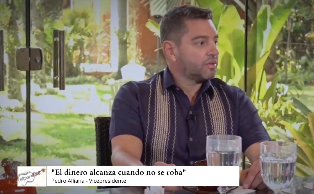 Rocio_La_Blanca's tweet photo. Pedro Alimaña dice que "el dinero alcanza cuando no se roba" recordemos que su hijita cobra 18 millones y su esposa casi 40 palos por hacer nada. Pertenece actualmente al Partido Político que mantiene en la miseria al País durante décadas. Toba hatâ ko carruaje https://t.co/WHZMdMnRd3