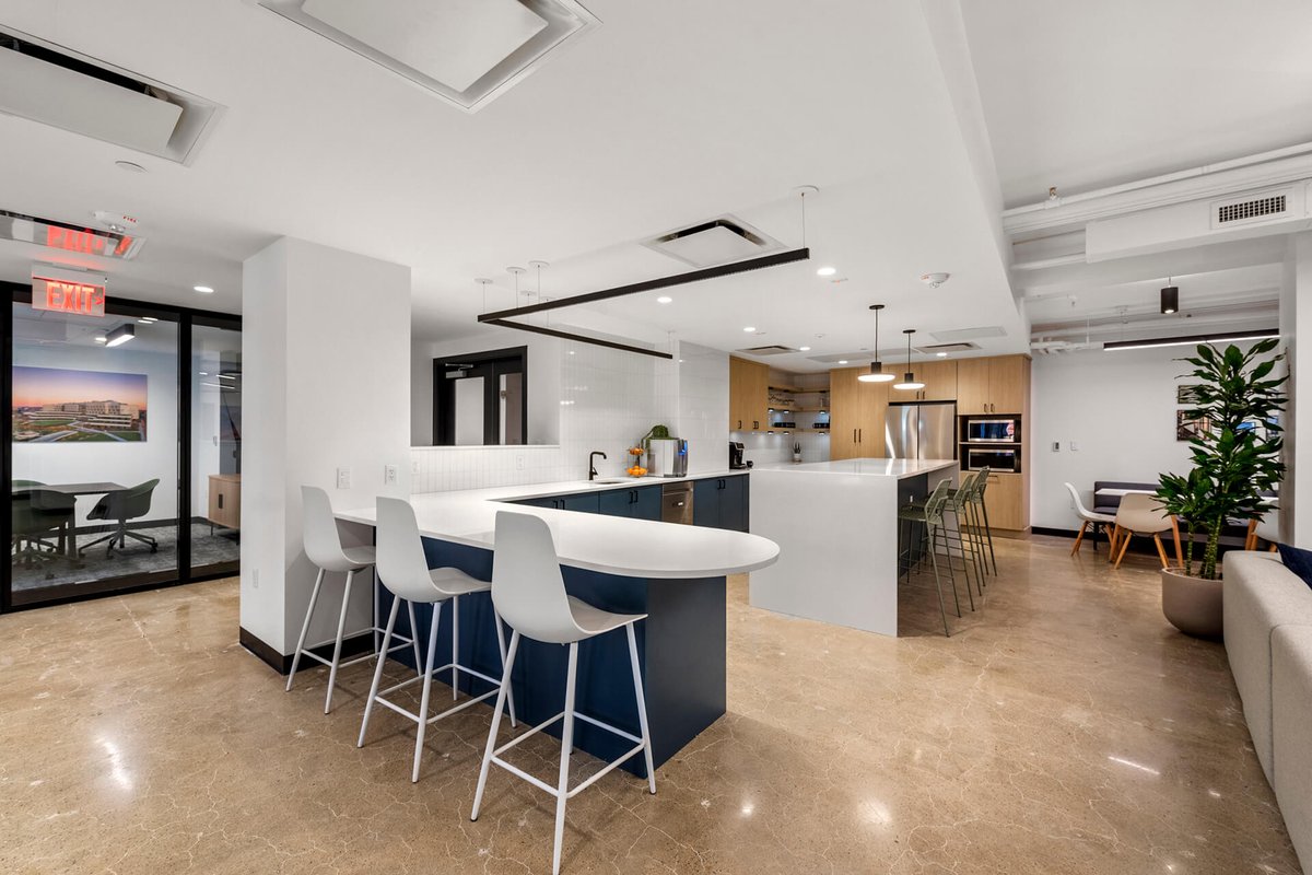 Ebbrelldesign's tweet photo. Experience the transformation of Buro Happold’s Boston Office into a vibrant, collaborative hub where innovation thrives. Our design redefines the workplace environment with multifunctional spaces and innovative features like a retractable glass wall. https://t.co/MaRP4S8tHx https://t.co/yZK32CdM4b
