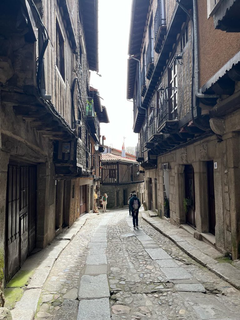 BromsSchool's tweet photo. Today, our Spanish linguists visited La Alberca, a medieval town in Spain.
#BromsModLang #BromsTrips #SchoolTrip #BromsgroveSchool https://t.co/Wsrtj74ZzT