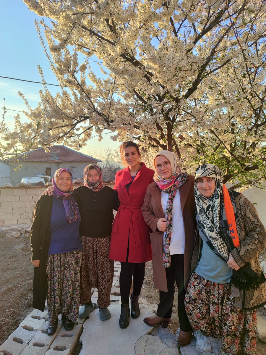 📍Ayaş
Genel Merkez Kadın Kolları MKYK Üyesi <a href="/muradiyeates/">muradiyeates</a>,İl Yönetim Kurulu üyemiz ve ilçe teşkilatımız  Ramazan ziyaretlerinde bulunarak kıymetli ailemizin iftar sofrasına konuk oldular. 

#Ramazanpaylaşmaktır