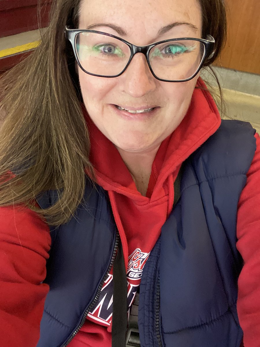 JohnsRpn's tweet photo. 💙❤️ Go Gens Go ❤️💙 #selfieinyourseat Section 103 Row 13 seat 9 https://t.co/OiAWRL5fjB