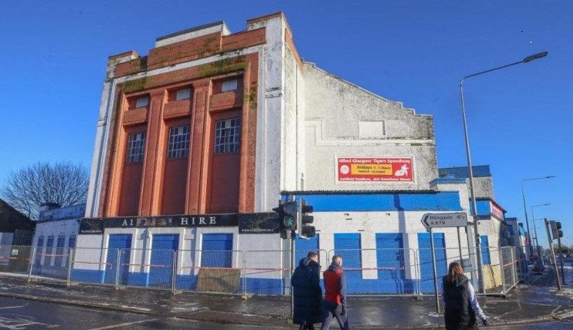 Historic Environment Scotland is proposing to designate the former Mecca Cinema at 124 Balmore Road, Glasgow as a listed building. The organisation is gathering views on the proposal to list this building at category C. Share your thoughts before 28 March 2024 👇🏼