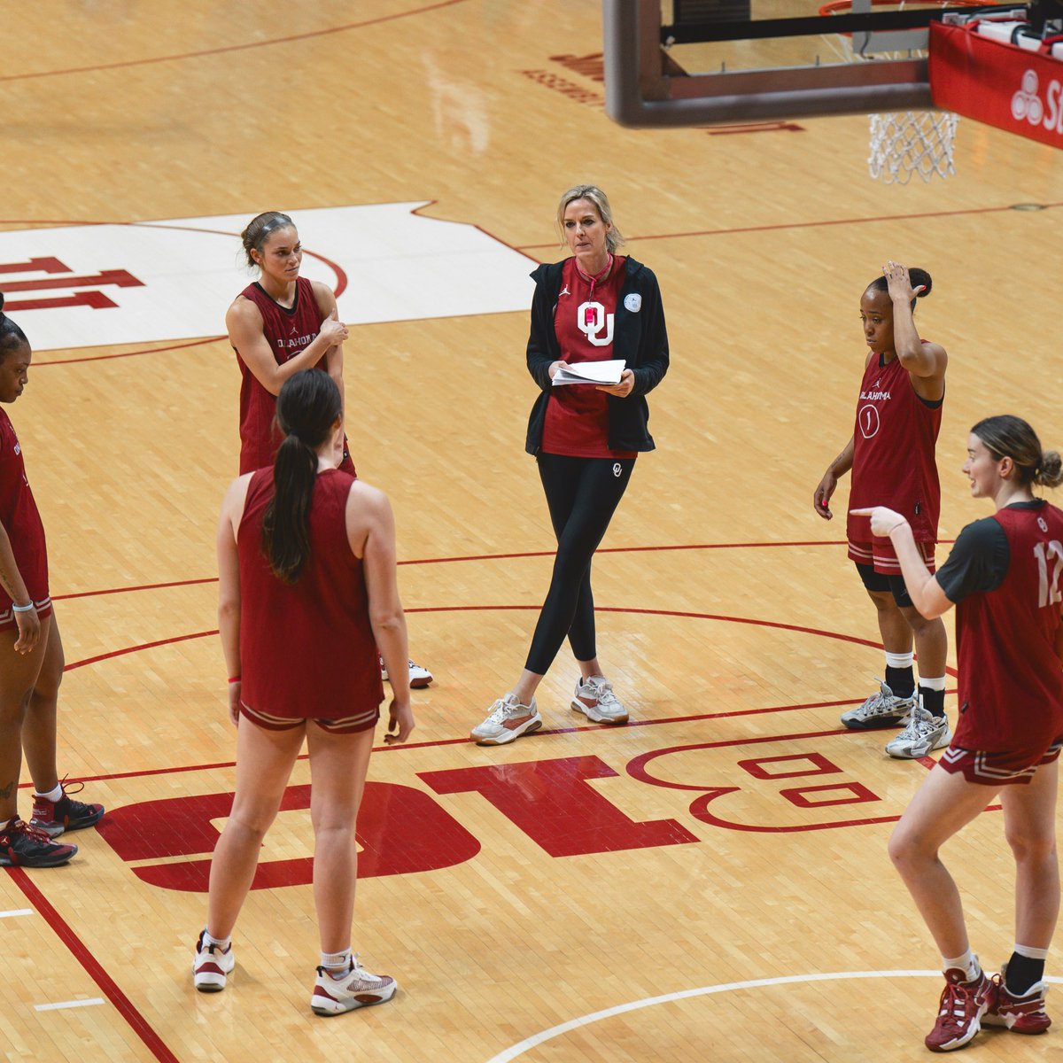 OU_WBBall tweet picture