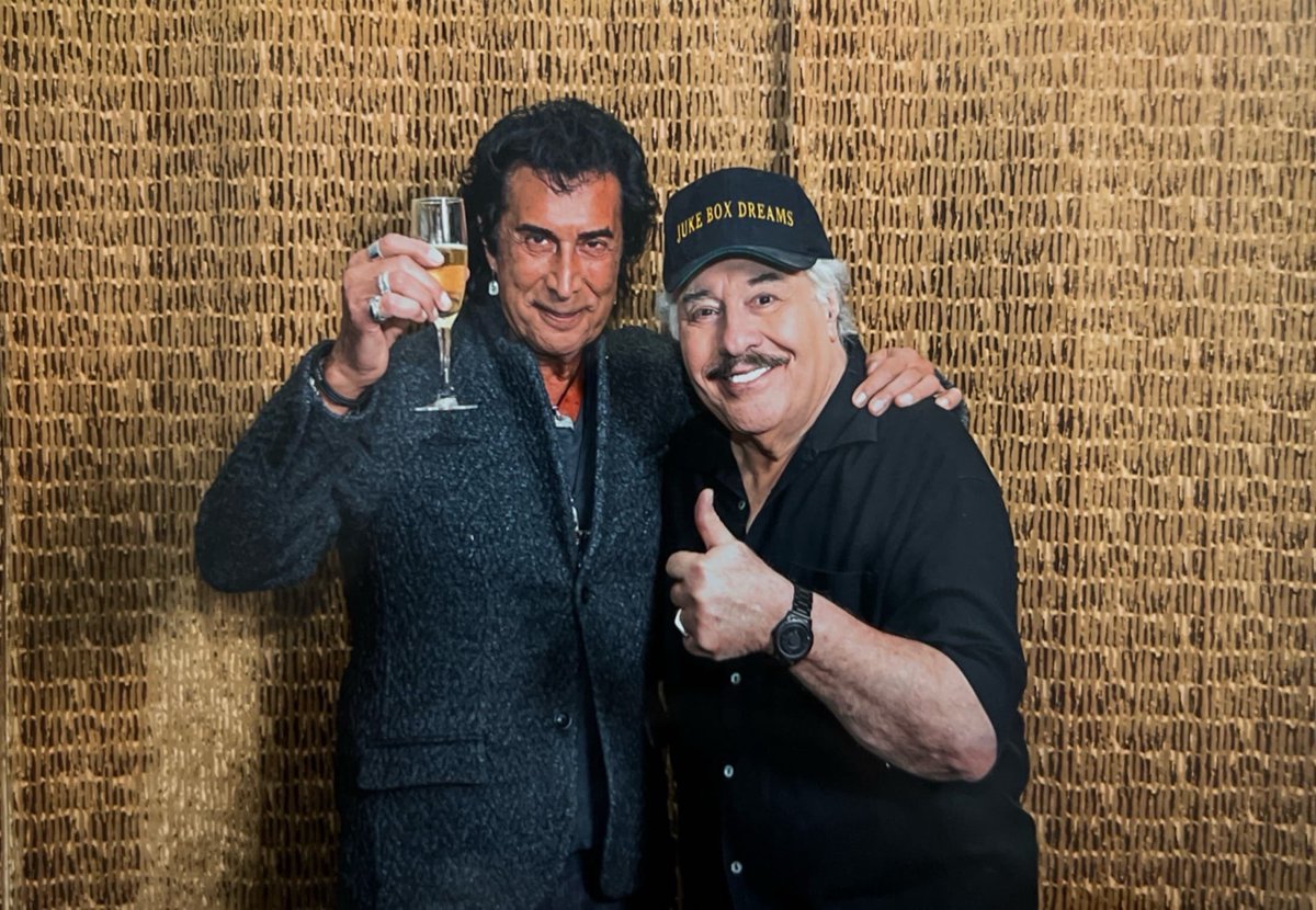 One of my most memorable weekends. My dear friend @TonyOrlando has decided to retire after 60 years of performing. Honored to share The Mohegan Sun Stage with him one last time.