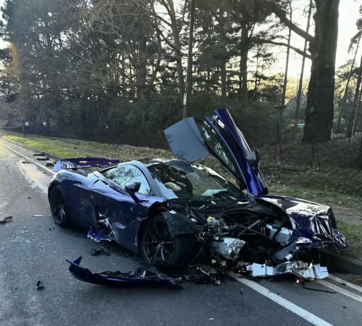 HSTIKKYTOKKY MCLAREN WRITTEN OFF