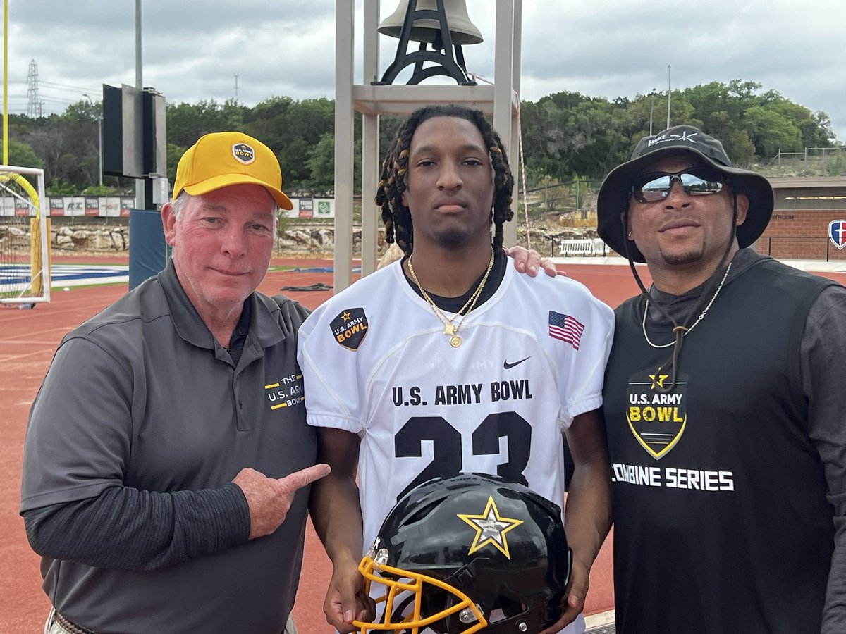 Izziek Chandler tweet media