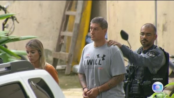Irmãos Brazão ofereceram lotes e comando de milícia como pagamento por execução de Marielle, diz PF
Ronnie Lessa diz ter ficado seduzido por 'magnitude do projeto' que iria receber como recompensa pelo assassinato da vereadora. Informações constam no inquérito da Polícia Federal.