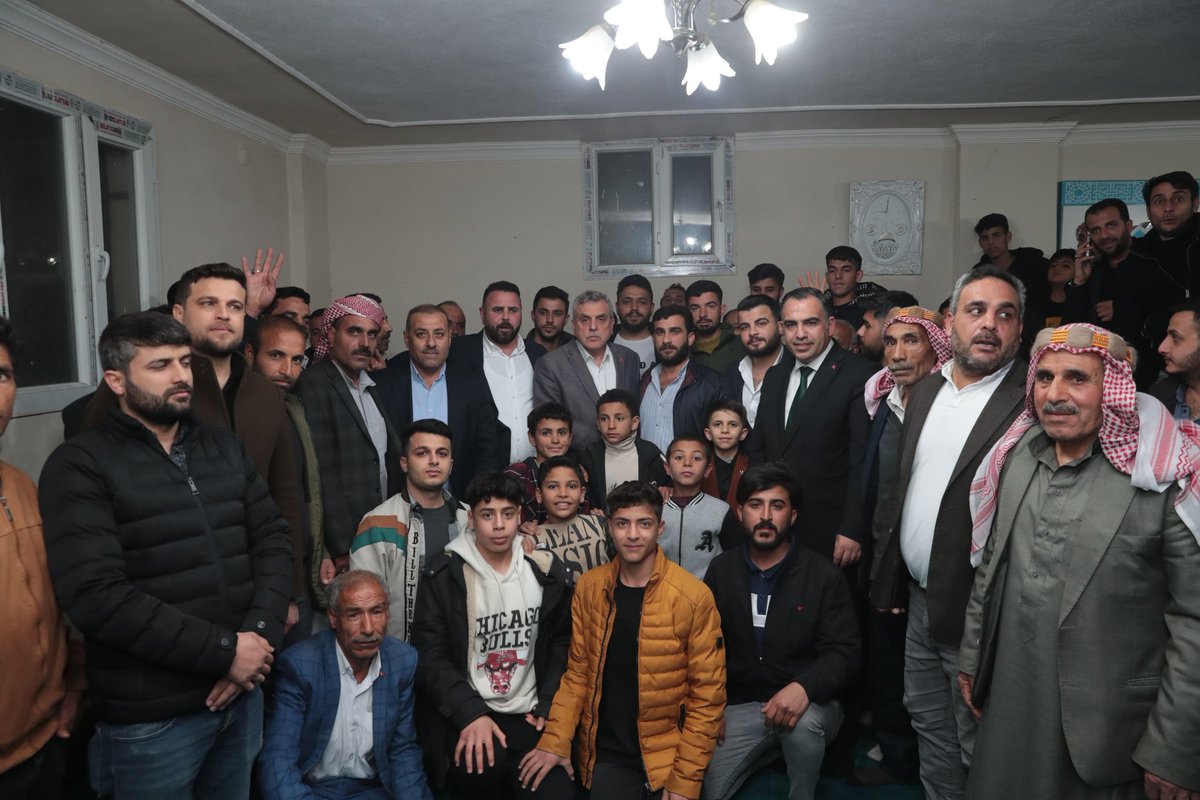 AK Parti MKYK Üyemiz <a href="/Malikurt14/">Mehmet Ali KURT</a> ile birlikte Bini Cemil Aşireti mensubu hemşehrilerimizle Osmanlı Mahallemizde düzenlenen destek programındayız.

#Şanlıurfa bilir, #GerçekBelediyecilik AK Parti'dir.