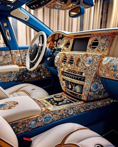 I love the interior of this car! 💖