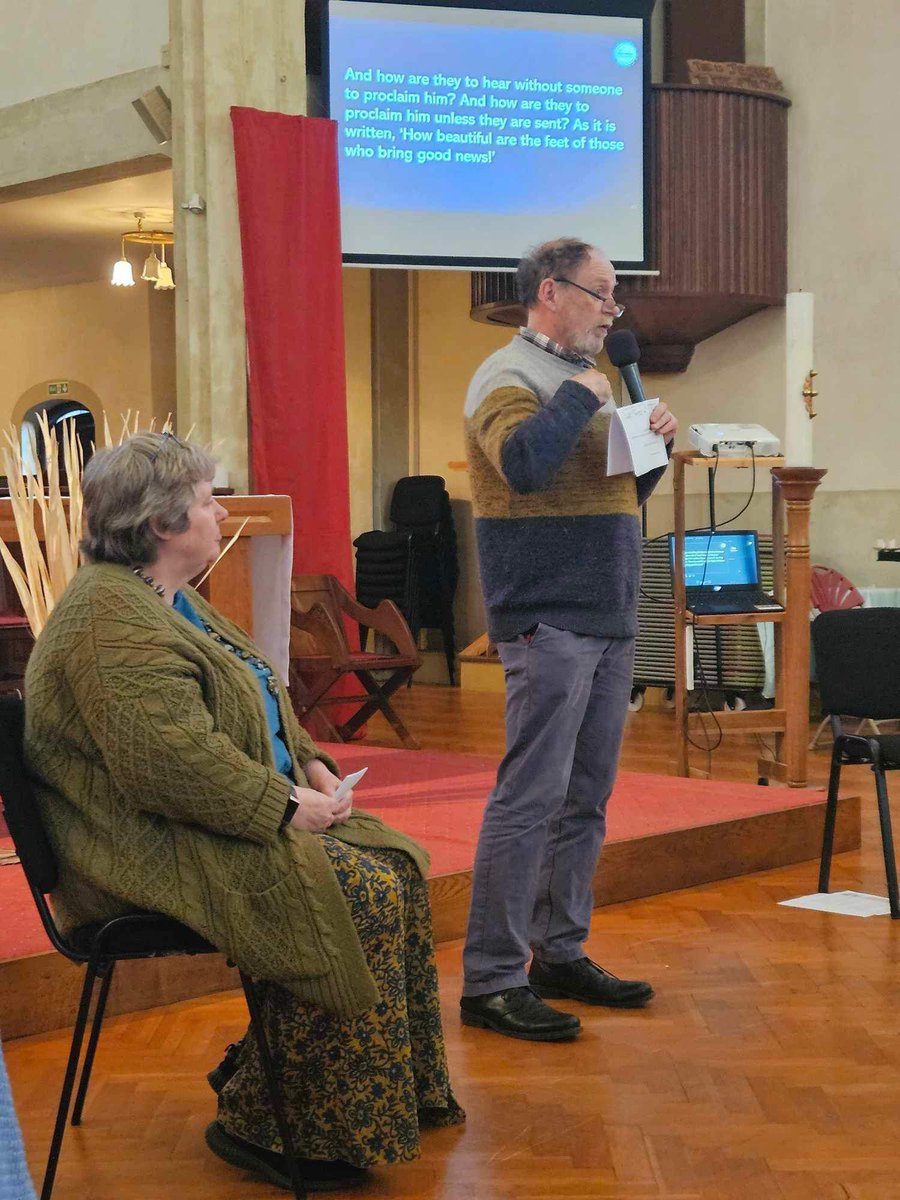 Great to welcome Maik and Rhiannon Gibson from SIL and Wycliffe Bible Translators this evening @stbarnabasglos @SarJT