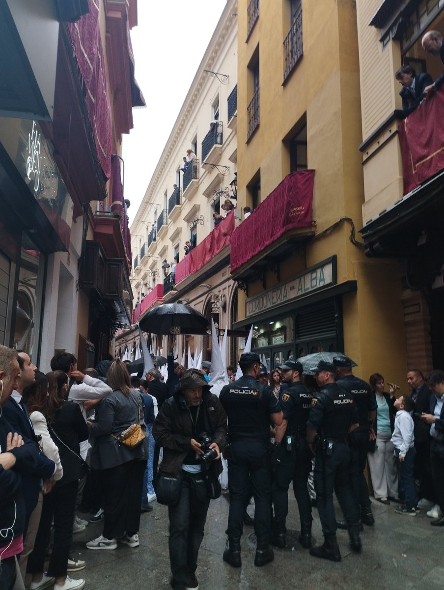 La cena de vuelta a catedral.