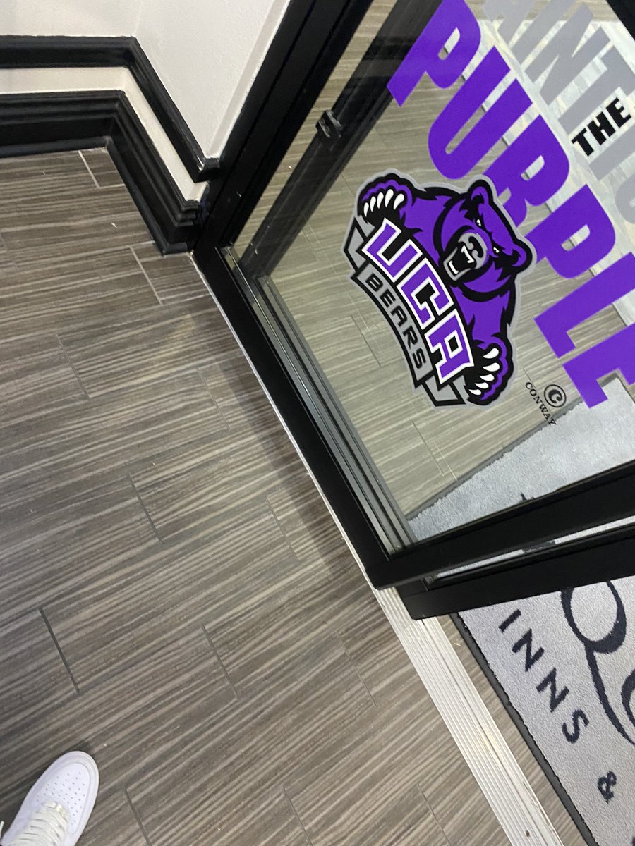 jonathan jones tweet media