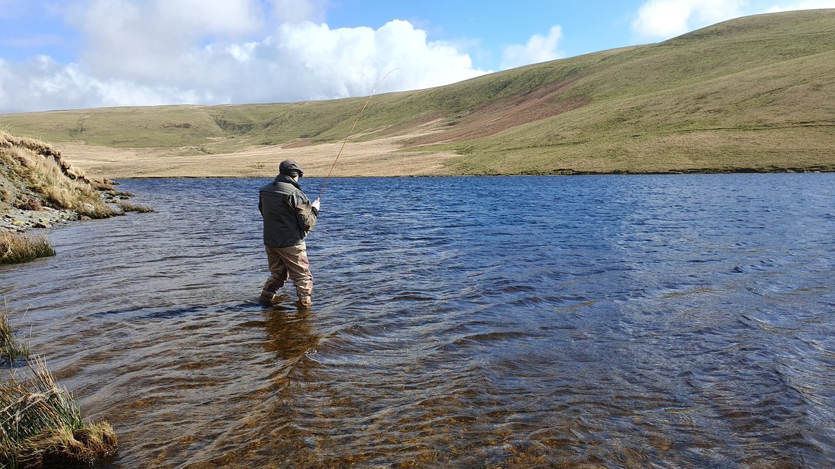 GayleMarsh14's tweet image. Big day for John today he landed his first wild brown trout. The message on the box said "just tie on your fly and go fishing" It couldn't be simpler. 
#Snowbee
#flyfishing