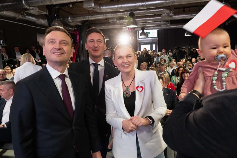 Kurier Szczeciński - 24Kurier.pl (@24kurier) on Twitter photo "#PomorzeZachodnie jeszcze lepsze" - pod takim hasłem <a href="/K_Obywatelska/">KoalicjaObywatelska</a> chce wygrać wybory samorządowe w naszym regionie. Szczegóły poznaliśmy podczas niedzielnej konwencji regionalnej w Starej Rzeźni w #Szczecin #polityka #wyborysamorzadowe2024
24kurier.pl/aktualnosci/wi… "#PomorzeZachodnie jeszcze lepsze" - pod takim hasłem <a href="/K_Obywatelska/">KoalicjaObywatelska</a> chce wygrać wybory samorządowe w naszym regionie. Szczegóły poznaliśmy podczas niedzielnej konwencji regionalnej w Starej Rzeźni w #Szczecin #polityka #wyborysamorzadowe2024
24kurier.pl/aktualnosci/wi…