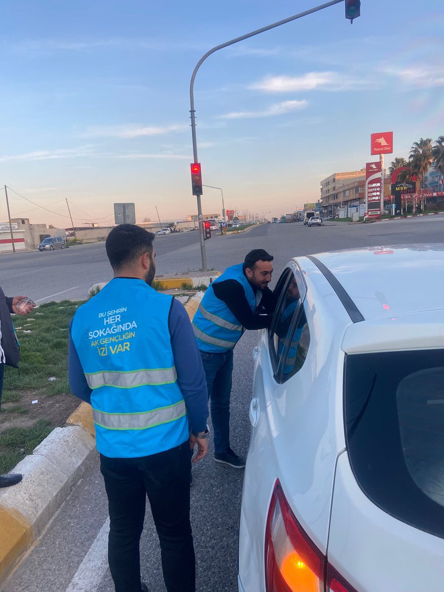 📍EYYÜBİYE 

İftara Beş Kala 💪🏻

Trafikte karşınıza çıkmaya devam ediyoruz 😎

<a href="/bybekirbozdag/">Bekir  Bozdağ</a> 
<a href="/eyupkadirinan/">Eyyüp Kadir İnan</a> 
<a href="/adelioglu63/">Ali ihsan Delioğlu</a> 
<a href="/emrekaracizmeli/">Emre Karaçizmeli</a>