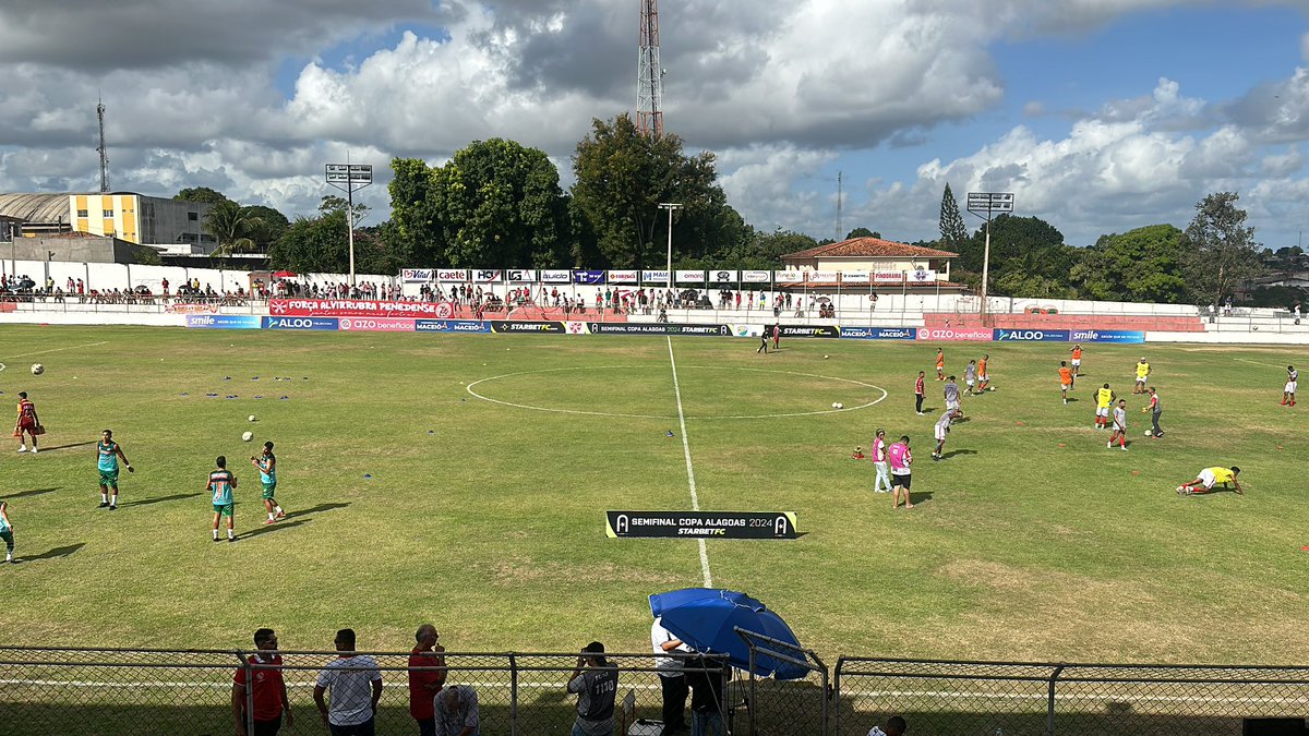 henriqueopereir's tweet photo. Mais um pela #CopaAlagoas !
Hoje vale vaga na final. Quem leva?
#Penedense 🔴✖️🟢 #Coruripe https://t.co/xjoNQUoZQN