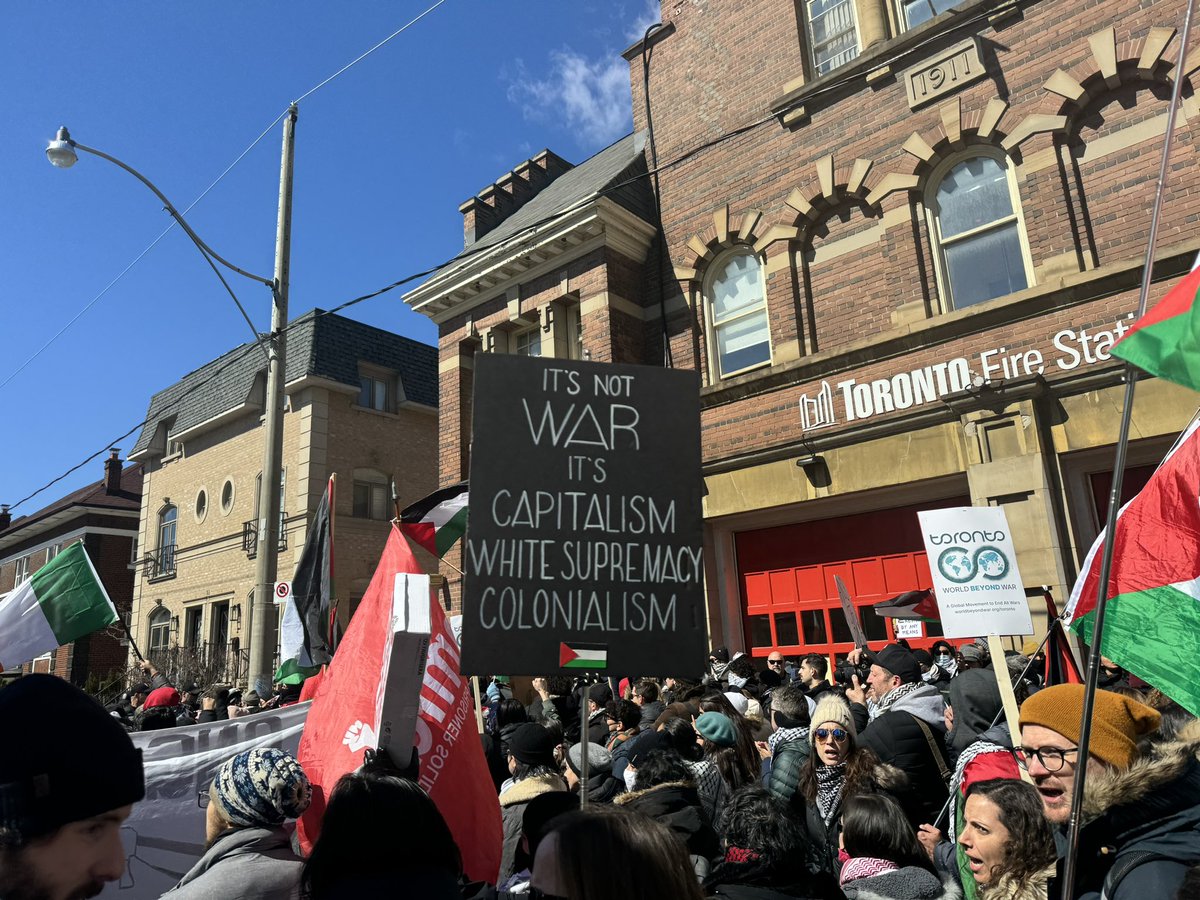 Amazing turnout at Palestine rally in Toronto with ever expanding solidarity from progressive Jewish allies & many different communities & movements . #StopGazaGencide #StopArmingIsrael #Freepalestine #EndColonialism #abolishcapitalism