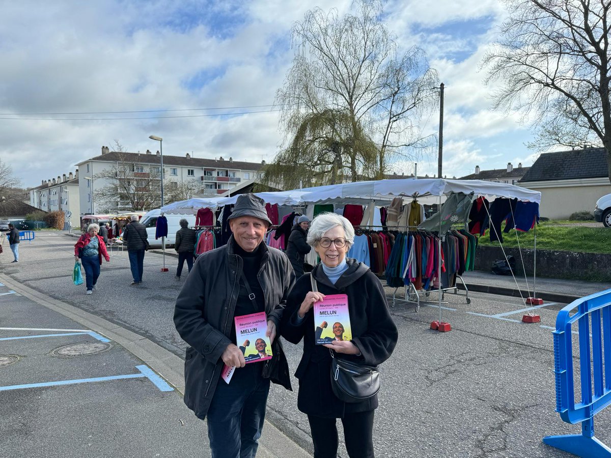 #electionseuropeennes2024 <a href="/PSseineetmarne/">Parti Socialiste 77</a> <a href="/PlacePublique77/">Place Publique Seine-et-Marne</a> et <a href="/ps_melun/">𝐏𝐒 𝐌𝐞𝐥𝐮𝐧 🌹</a> étaient sur les marchés de l'agglo. de #Melun ce dimanche. Pour #RéveillerLEurope avec <a href="/rglucks1/">Raphael Glucksmann</a> RDV lundi 25/03 19h au stade melunais J. Marinelli ! cc <a href="/GILLIERCline1/">GILLIER Céline</a>