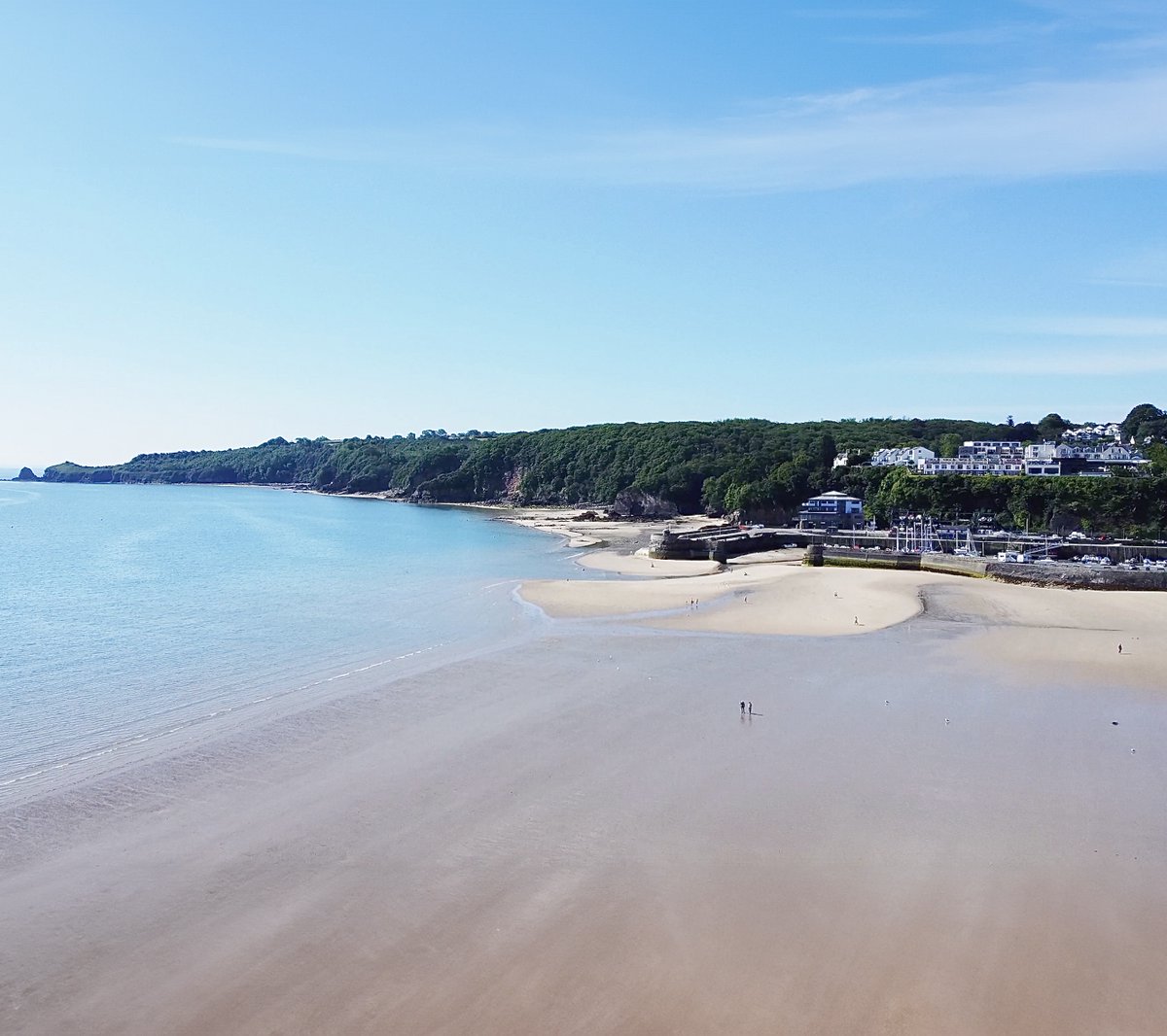 With Spring officially underway, it’s the ideal time to escape to the Pembrokeshire Coast! Enjoy the sun-filled days exploring our blue flag beaches, scenic shorelines and cliff-top coastal paths, all whilst beating the Summer crowds. Book your stay at stbridesspahotel.com