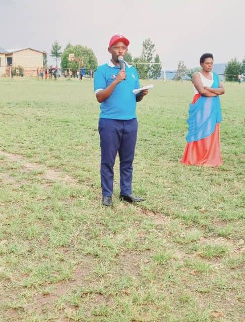theiller2004's tweet photo. Inama y'abanyamuryango ba Koperative #ASSOPTE @KinihiraS @rpfrulindo  yakiriye abanyamuryango bashya bateye intambwe idasubura inyuma https://t.co/VkcHAIxLob