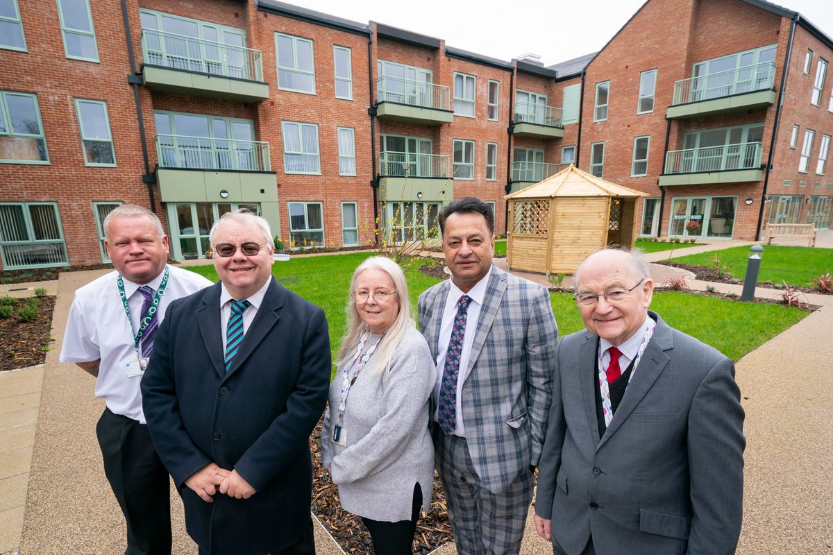 RochdaleCouncil's tweet photo. An innovative housing project in Middleton, that will provide affordable apartments for residents aged 55 and over, has opened.
The scheme in Langley provides 88 high-quality apartments, along with ten bungalows, for people aged 55 and over.
Read more👉https://t.co/Xf9kJ6Q1LH https://t.co/zfRru9IG4G