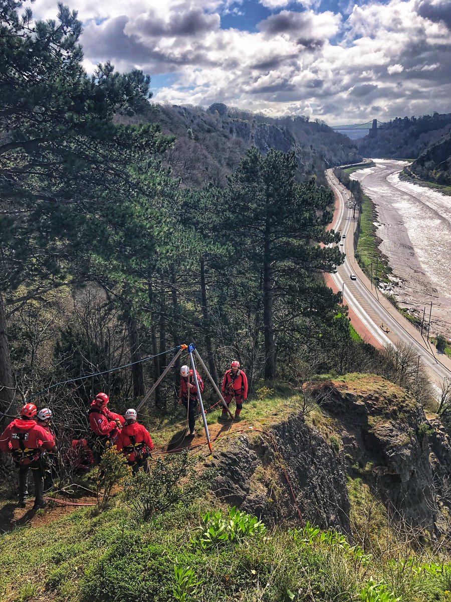 CliveBushMInSTR's tweet photo. A good day in the Sun ☀️ in Avon Gorge with the SAR tech Rope Rescue team - teaching Span Anchors - Vortex &amp; coaching new Supervisors 👍🏻✅ Never Let Go Marlow Ropes Ltd Alex George CertIOSH AIFireE Alice Carletti #roperescue #ropetraining #learning #SAR #MREW https://t.co/AvXBdPOscV