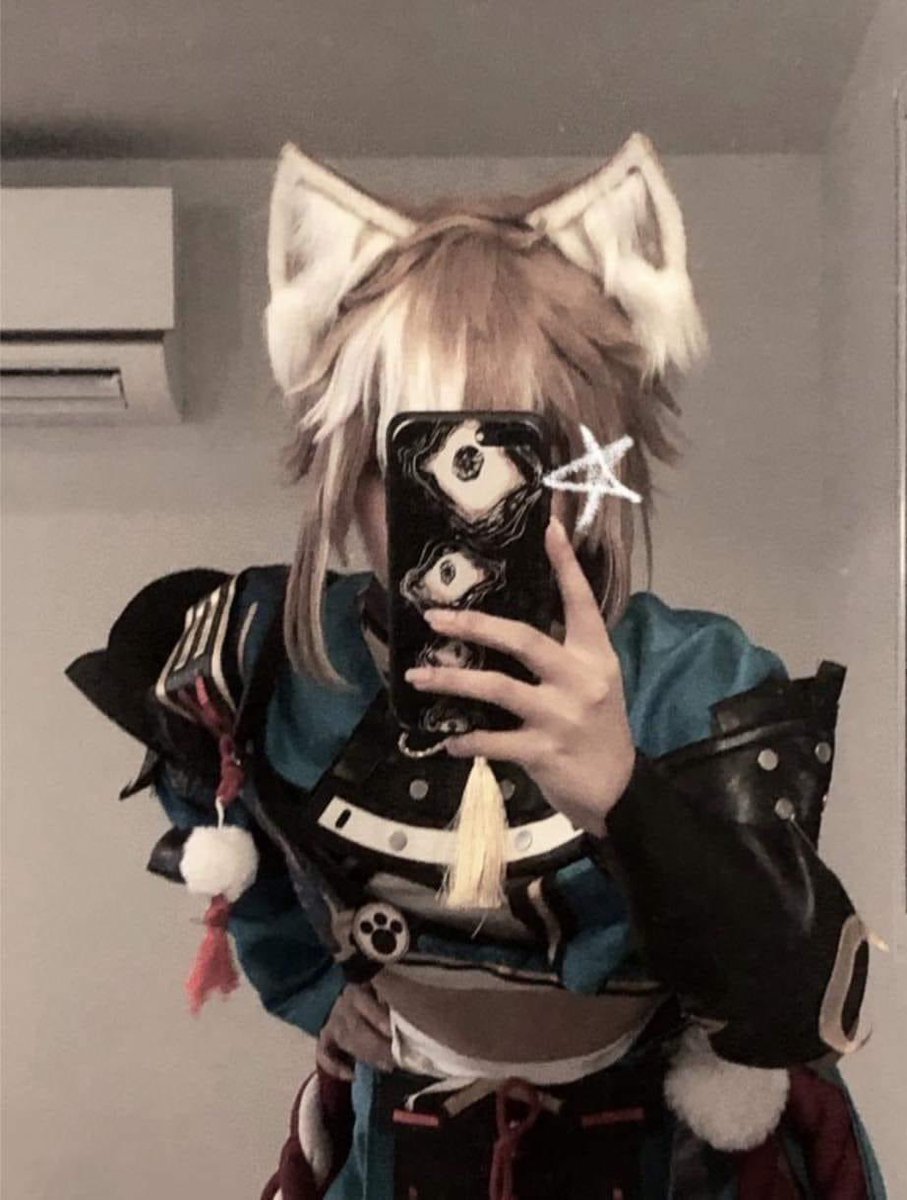 ได้โปรดมาเป็นเพื่อนกับฉัน . . 🙏🏻  #จะทำความรู้จักกับเลเยอร์ที่มารีทวิต