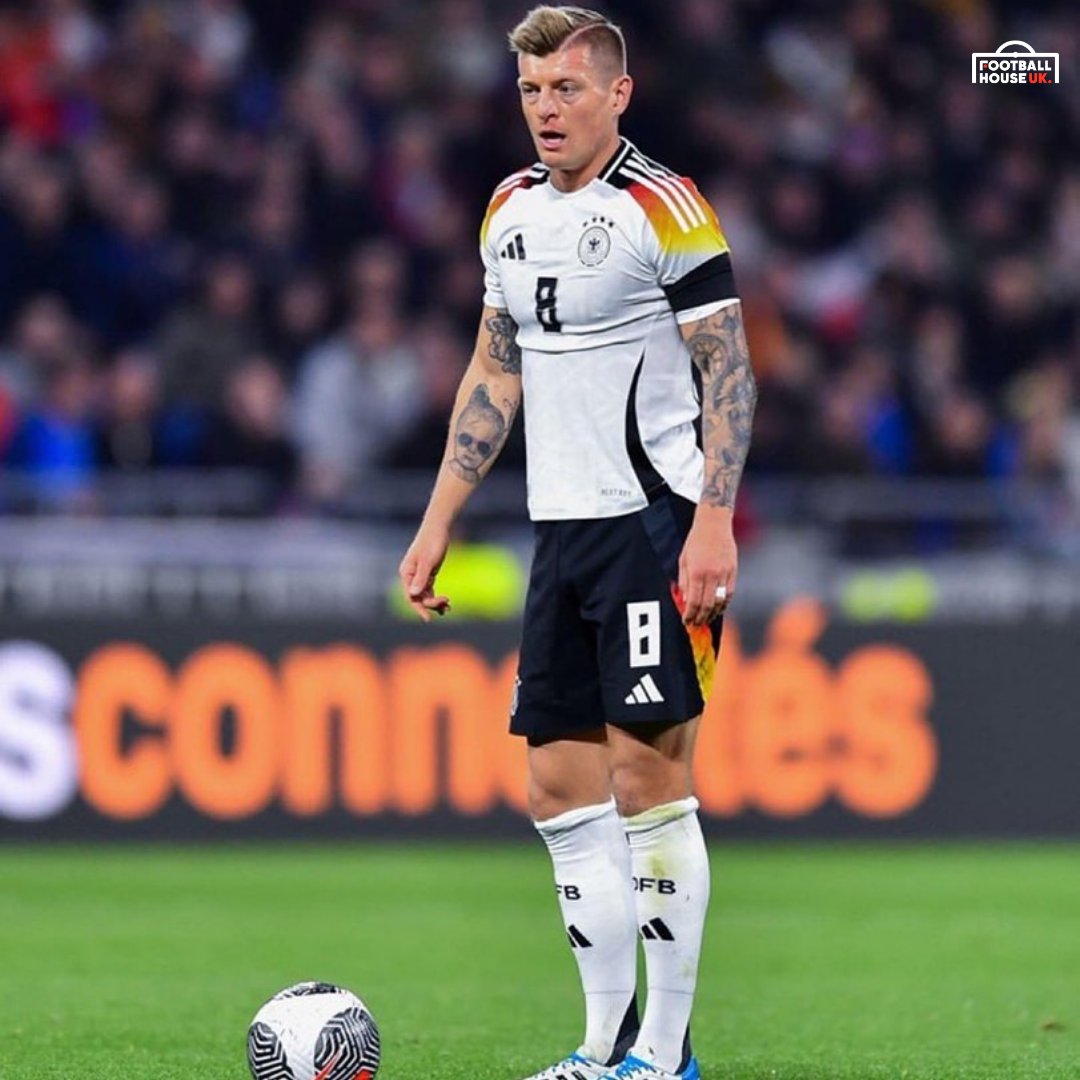 footballhouseuk's tweet photo. Zinedine Zidane once said "What Barca does with 40 passes, Toni Kroos does with one" https://t.co/BrCwKq78nr