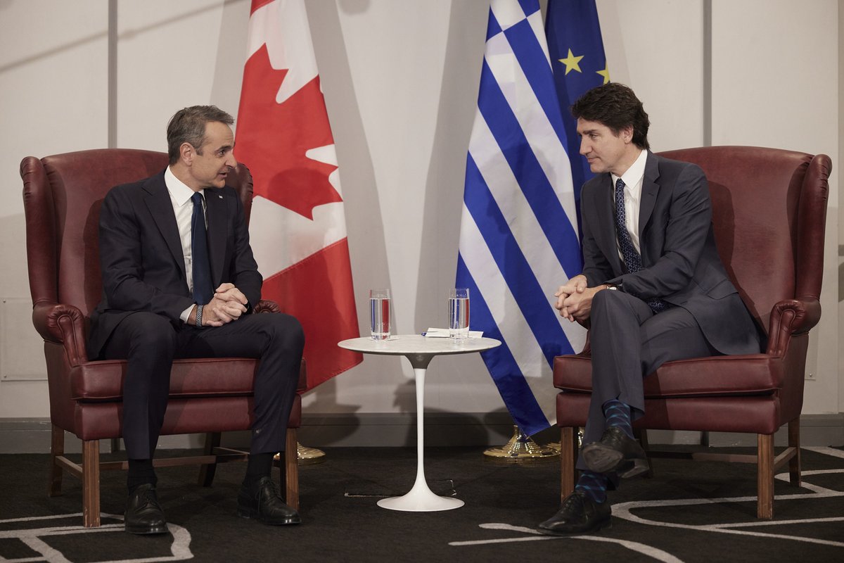 Στη συνάντηση με τον @JustinTrudeau είχαμε την ευκαιρία να κάνουμε έναν απολογισμό των διμερών μας σχέσεων και να τονίσουμε τις κοινές αξίες που ενώνουν τις δύο χώρες σε περιόδους σημαντικών παγκόσμιων γεωπολιτικών προκλήσεων. primeminister.gr/2024/03/24/338…