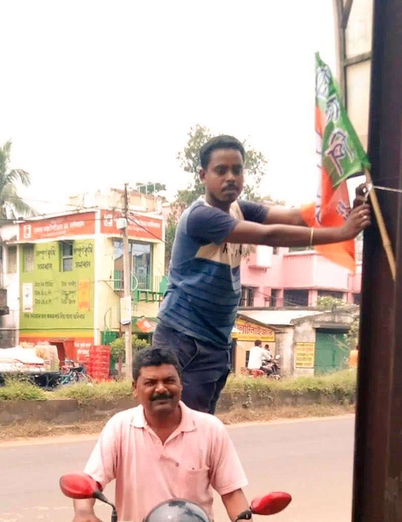 The one sitting on the bike, his name is Arup Kanti Digger, BJP has given him ticket from Arambag, West Bengal.
He has been a grassroots worker of BJP since the time when there was no one to even hold the BJP flag in Bengal!

Best wishes for victory to such a hardworking worker!!