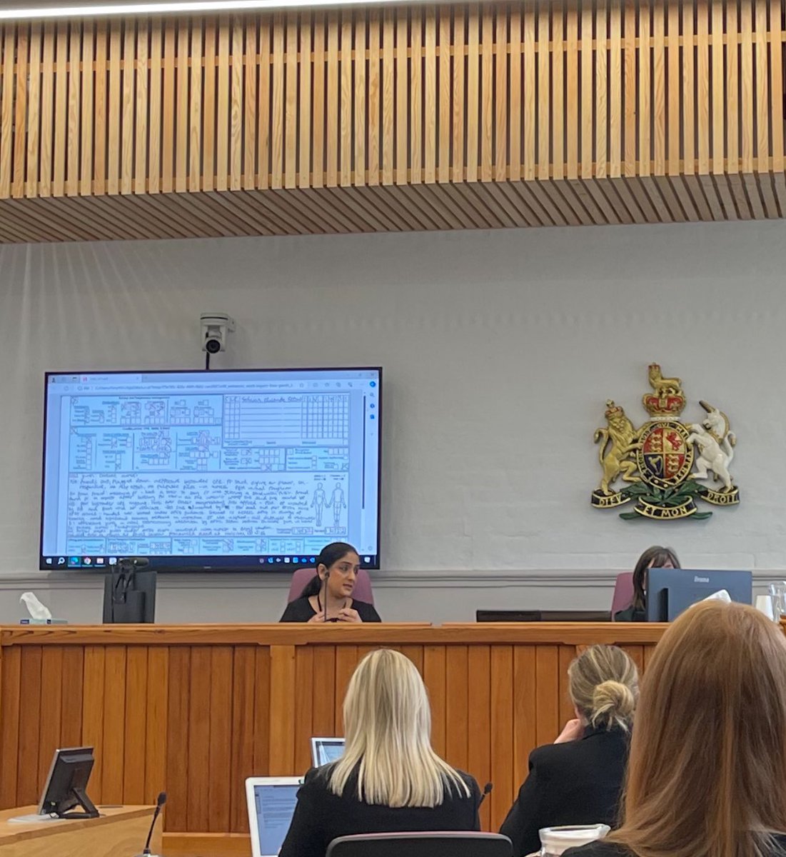 A great Sunday @PHMMSc and thank you to HM Coroner and her team for hosting our mock inquest. Difficult to imagine a more immersive experience. Thanks to the @PHMMSc team for taking part and to @PHMBSc for taking a very significant role. More law and ethics to come this week!