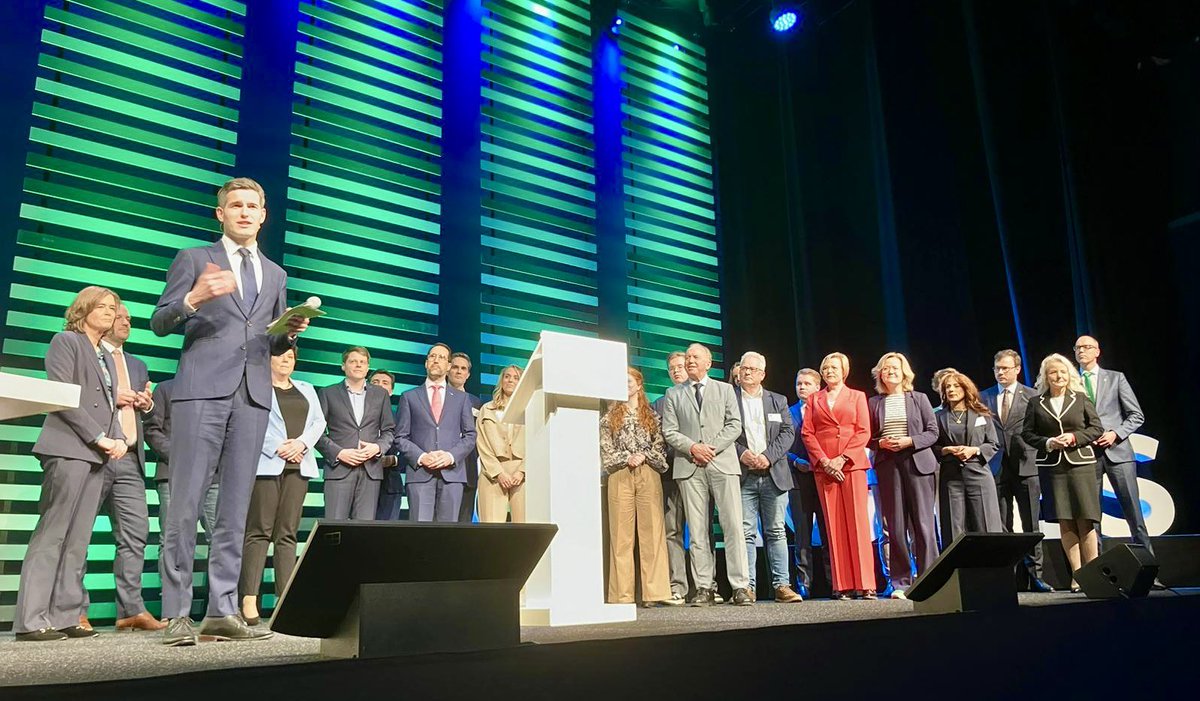 gerbenhorst's tweet image. Gisteren mooi #CDAcongres met vaststelling van uitstekend Europees verkiezingsprogramma en mooie diverse kandidatenlijst. Trots dat ik komende tijd als nummer 6 dat verkiezingsprogramma mag uitdragen met oa Utrechtse collega’s @SuzannaBroekhu1 en @rvdpouwkraan #EP2024 #CDA