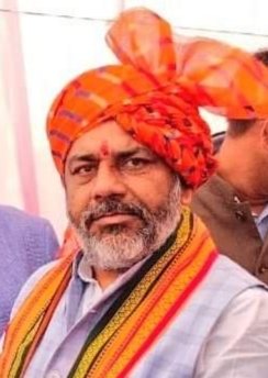 मेरठ हापुड़ लोकसभा चुनाव में पार्टी द्वारा मेरे को चुनाव में लड़ने का अवसर नहीं देने के निर्णय को मैं स्वीकार करते हुए क्षेत्र के नागरिकों के साथ-साथ भाजपा के सदस्यों का जो विश्वास और प्रेम मुझे प्राप्त हुआ है, उसके लिए मैं आभारी हूँ। यह भावनात्मक बंधन मेरे लिए अमूल्य है। कदाचित