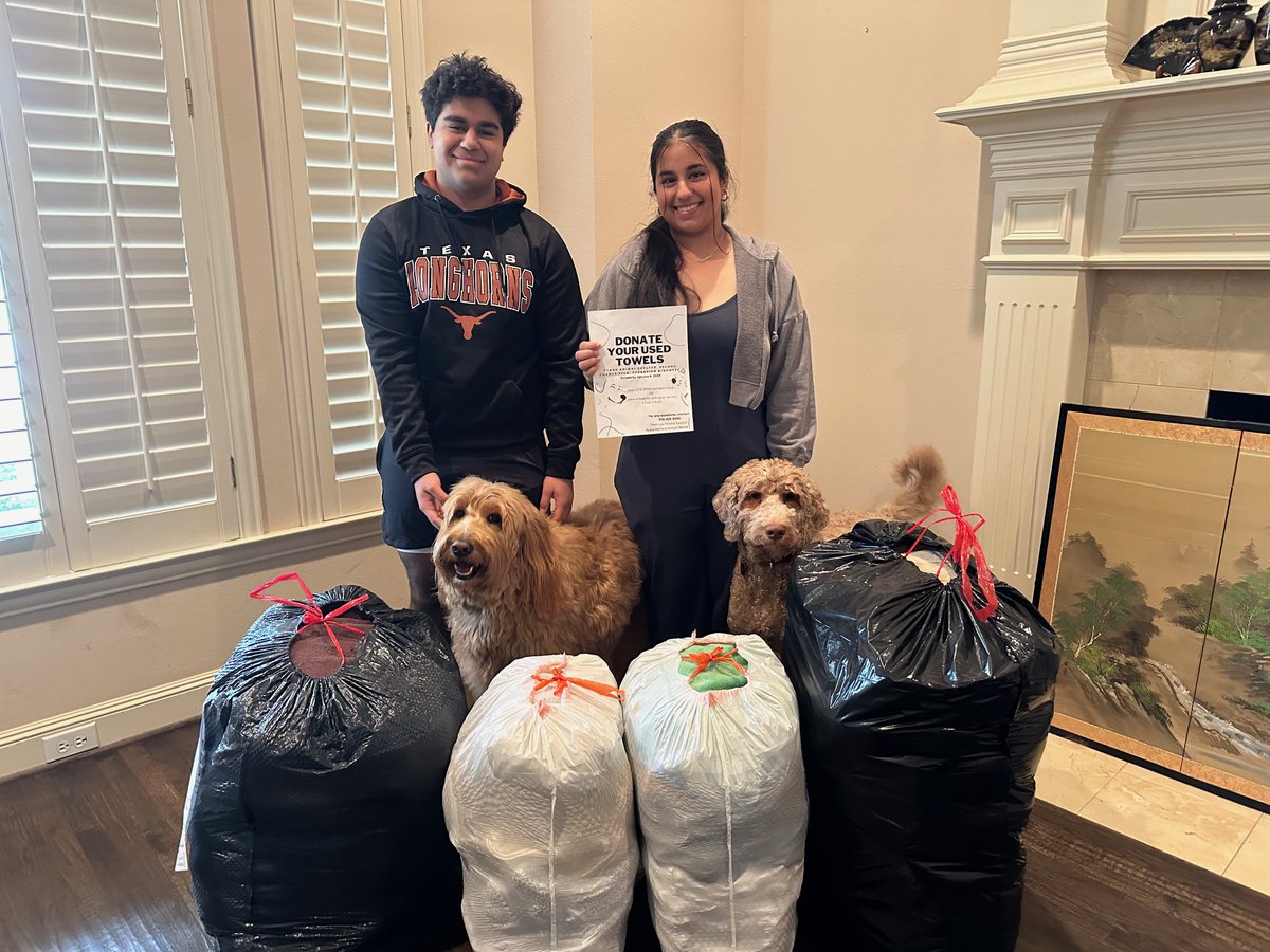 KaayaMehta's tweet photo. Collected and donated towels to animal shelters over spring break @OpKindness,  https://t.co/EyfgvBedNl and   https://t.co/atb9hSNQ9R Plano Animal Services with @arjansinghmehta. https://t.co/mYkM2sFk9P