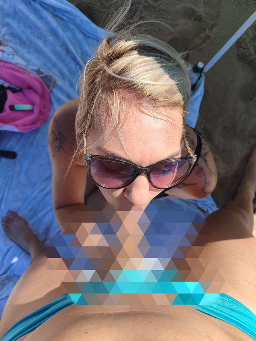Let's reach 100 retweets and I'll post the uncensored photo in comments 😈 @stripchat @CamModelToys @xxxccza @ZAHotties @sabest99 @Thatguy35522102 @HotmodelsOMG @xDannyBoy92 @Sexy_Babe_girls @za_onlyfans @Sacreatorsxxx #camgirl<a href="/tag/camgirl"class="tags"><span>#camgirl</span></a><a href="/tag/milf"class="tags"><span>#milf</span></a><a href="/tag/adultwork"class="tags"><span>#adultwork</span></a><a href="/tag/stripchat"class="tags"><span>#stripchat</span></a><a href="/tag/sacamco"class="tags"><span>#sacamco</span></a>