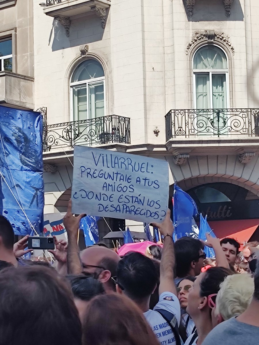 LANNI. (@_lucaslannister) on Twitter photo 